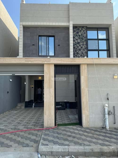 6 bedroom villa in Al Ukayshiyyah