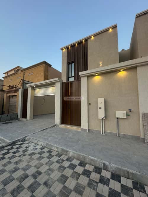 Villa 250 SQM Facing West on 32m Width Street King Fahad Dist, Aldammam