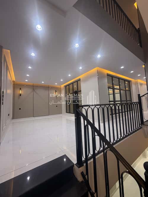 8 bedroom villa in Al Shamiyah Al Jadid