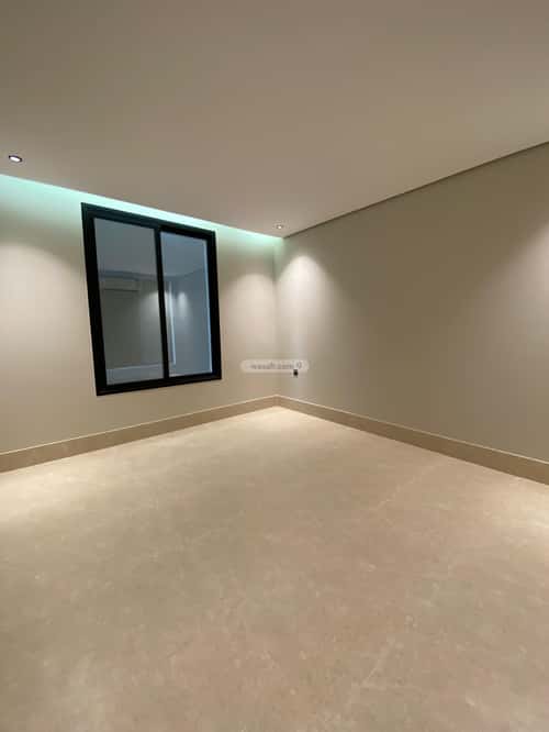 Apartment with 4 bedrooms الحمراء، الخبر