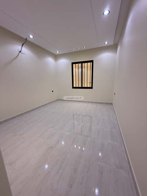 شقة 240 متر مربع ب 7 غرف الراقي، خميس مشيط