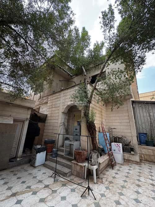 فيلا 386.1 متر مربع جنوبية على شارع 12م العليا، وسط الرياض، الرياض
