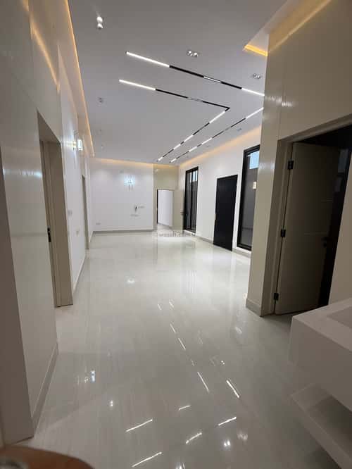 Floor with 5 Bedrooms Al-Maizaliyah, East Riyadh, Riyadh