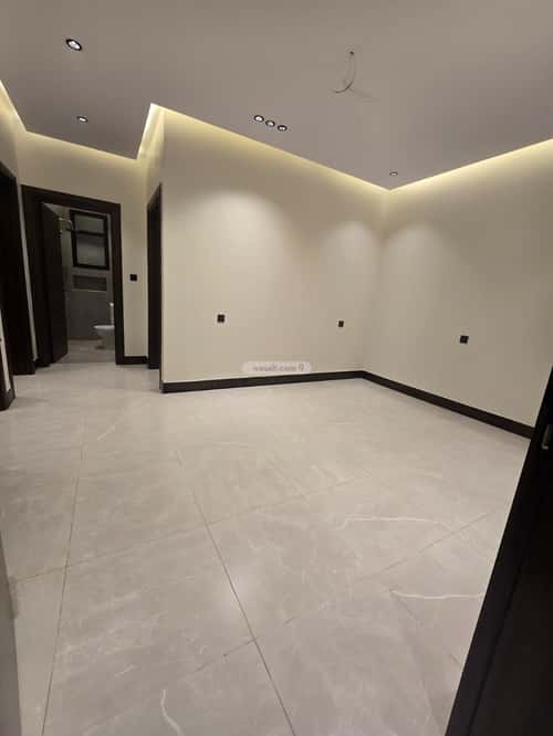 شقة 4 غرف في الروضة