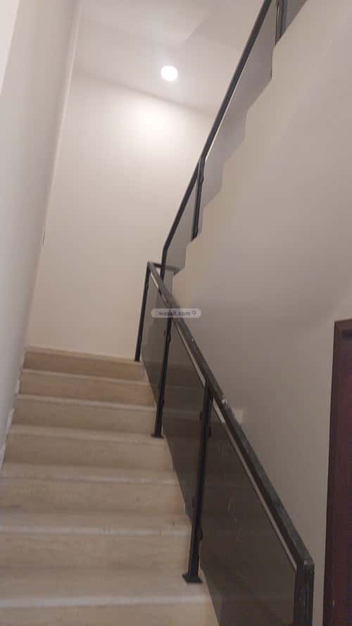 فيلا 5 غرف في طويق