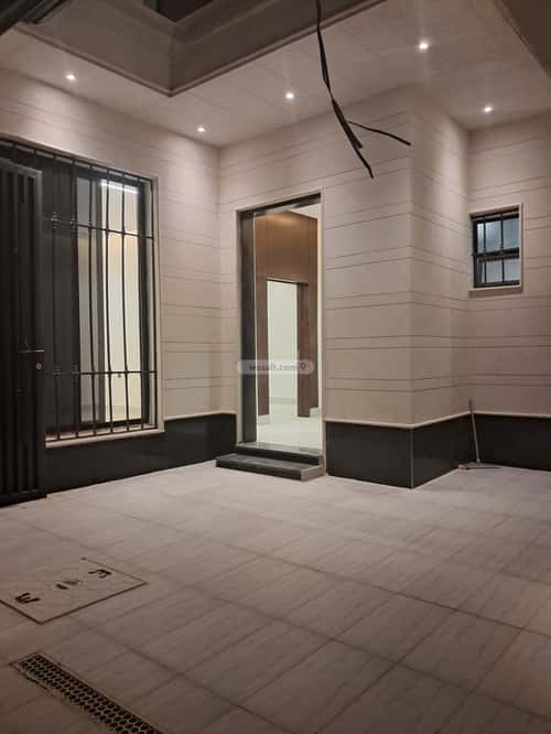 Floor 168.14 SQM with 5 Bedrooms Al- Nadwah, East Riyadh, Riyadh