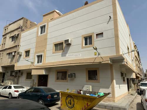Building 210 SQM Facing East Manfuha, Central Riyadh, Riyadh