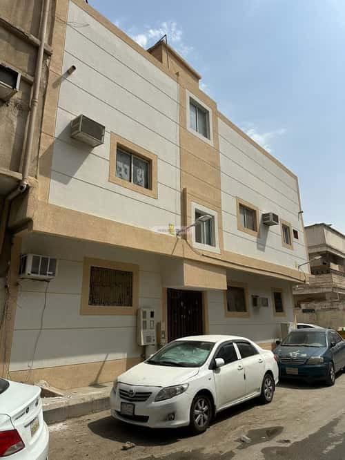 عمارة 210 متر مربع واجهة شرقية منفوحة، وسط الرياض، الرياض