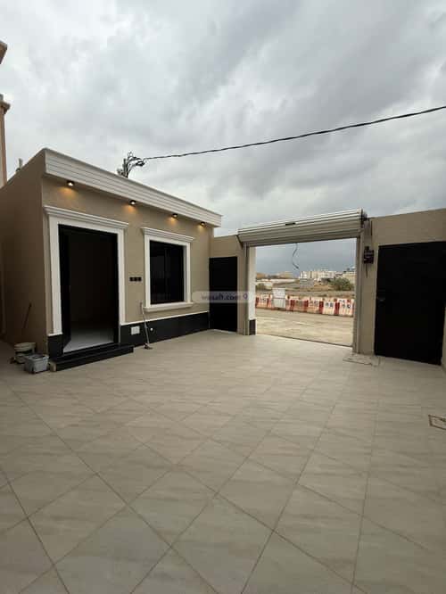 Villa 300 SQM Facing East on 20m Width Street North Of Solidarity, Khamis Mushait