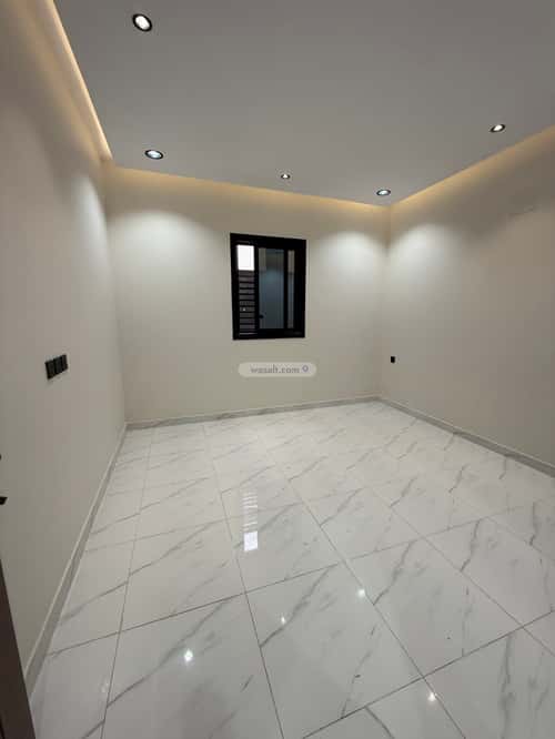 Villa 300 SQM Facing East on 20m Width Street North Of Solidarity, Khamis Mushait