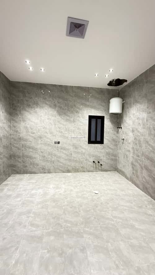 Floor 341.48 SQM with 7 Bedrooms Bader, South Riyadh, Riyadh