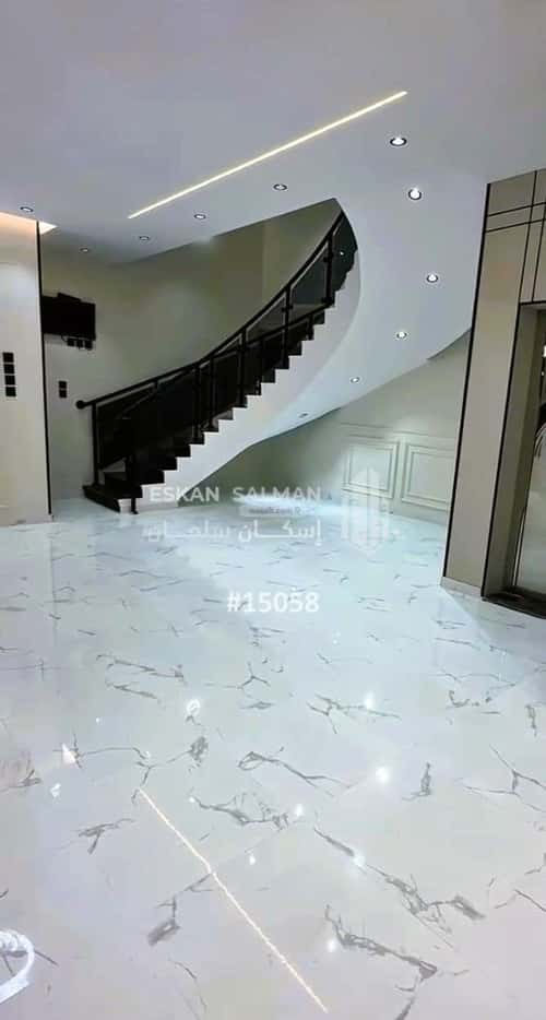 فيلا 275 متر مربع جنوبية على شارع 15م الرحاب، الطائف