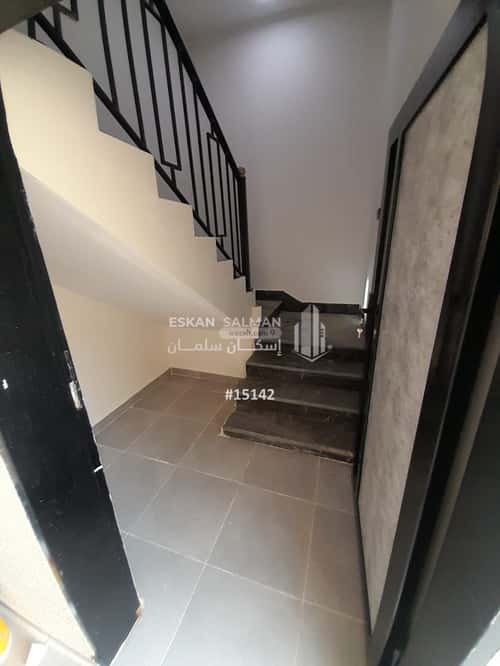 5 bedroom floor in Al Janadriyah