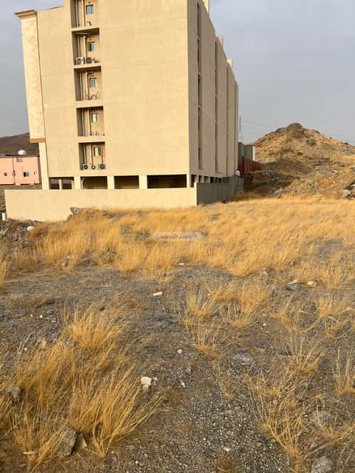 أرض 879.85 متر مربع جنوبية غربية على شارع 30م التنعيم، مكة المكرمة