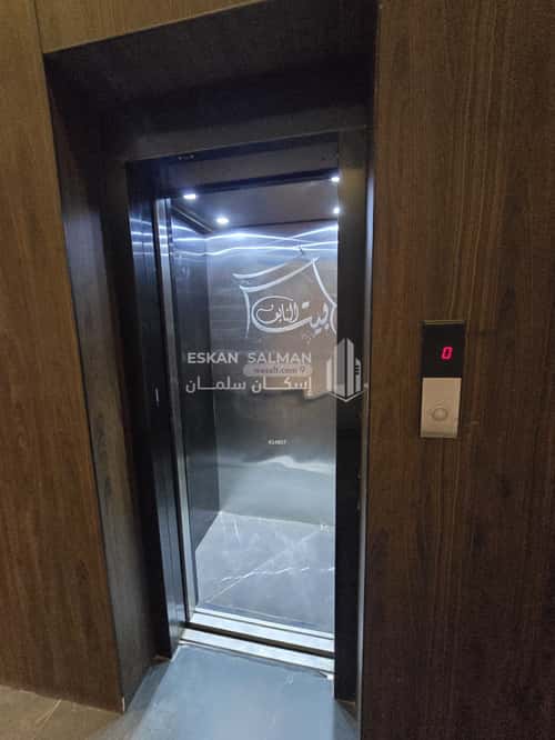 شقة 6 غرف في الرمال