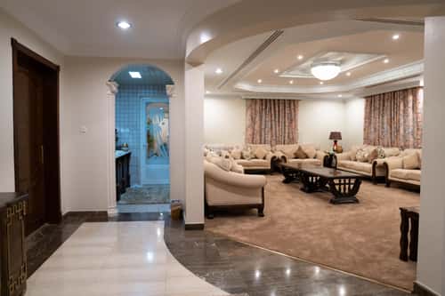 فيلا 1573 متر مربع شرقية على شارع 18م الندى، الدمام