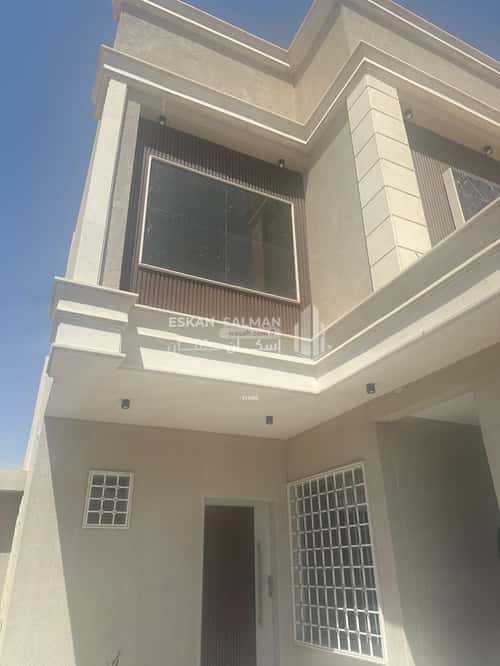Villa 250 SQM Facing North on 15m Width Street The Palms, Bariduh