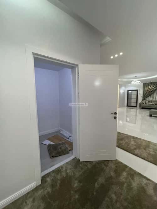 Floor 607.23 SQM with 6 Bedrooms Gourana, Makkah Al Mukarramah