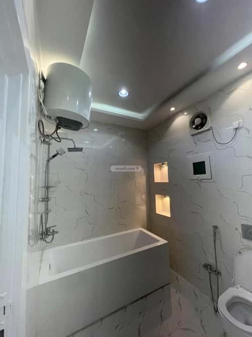 Floor 607.23 SQM with 6 Bedrooms Gourana, Makkah Al Mukarramah
