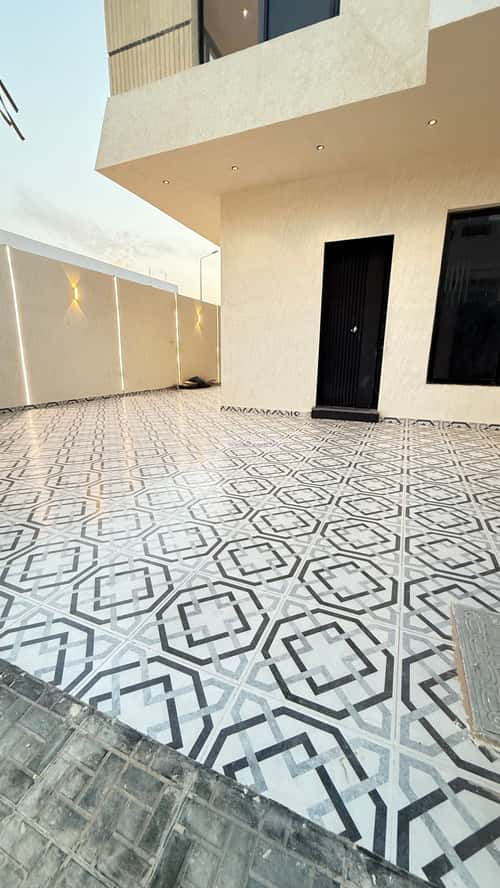 Floor 172.61 SQM with 5 Bedrooms Bader, South Riyadh, Riyadh