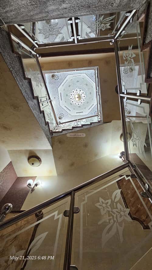 فيلا 600 متر مربع جنوبية على شارع 15م المروج، أبها