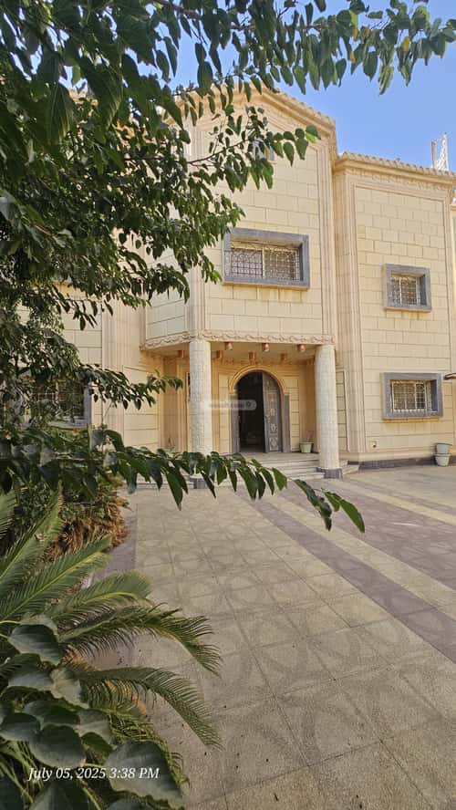 فيلا 600 متر مربع جنوبية على شارع 15م المروج، أبها