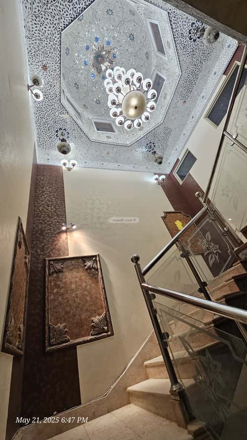 فيلا 600 متر مربع جنوبية على شارع 15م المروج، أبها