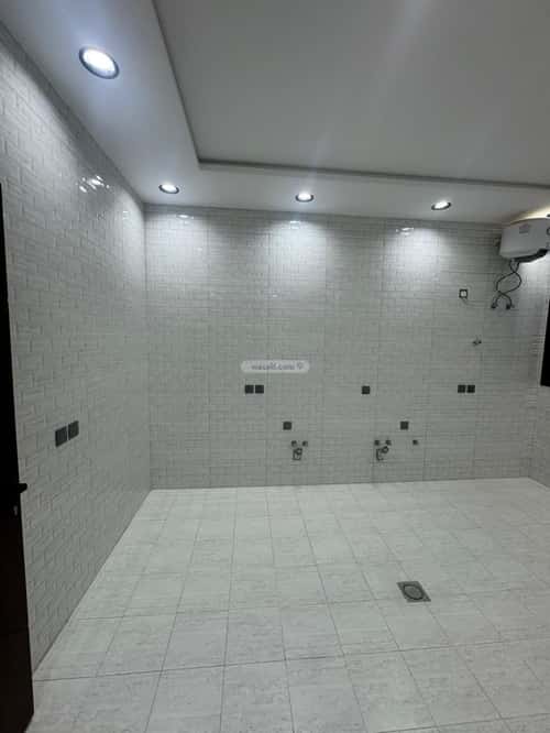 Villa 300 SQM with 2 Apartments Facing East Alokayshia, Makkah Al Mukarramah