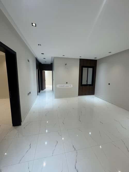 فيلا 300 متر مربع مع شقتين واجهة شرقية العكيشية، مكة المكرمة