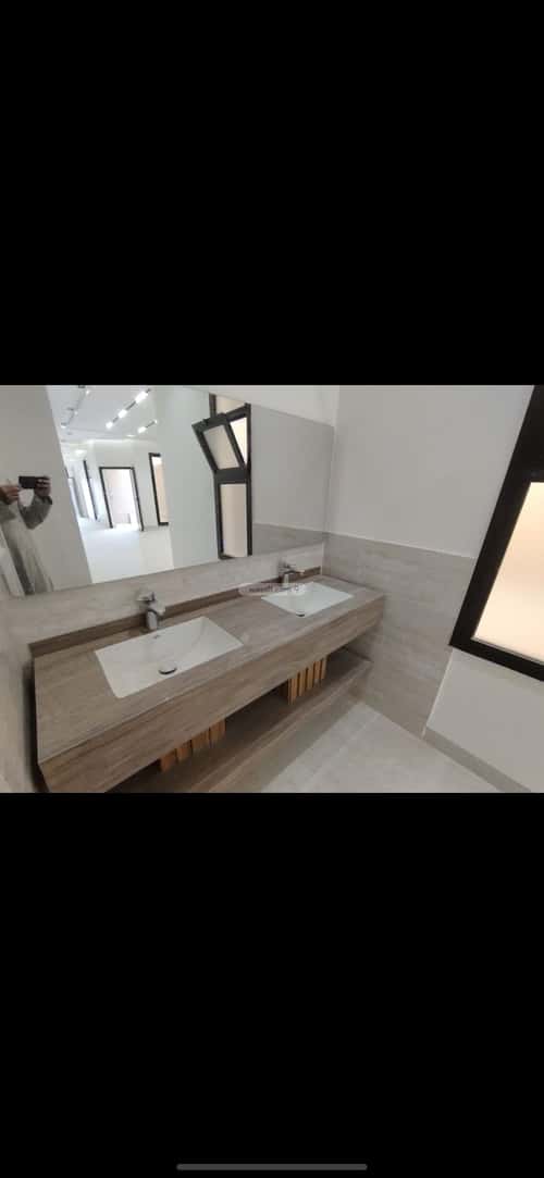 فيلا 5 غرف في الرمال