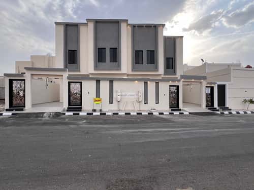 فيلا 369.16 متر مربع شرقية على شارع 15م القهيب، الطائف