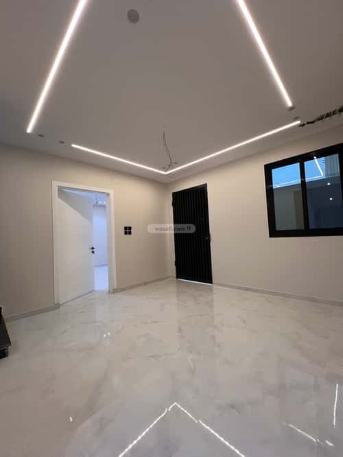 فيلا 323.7 متر مربع شمالية غربية على شارع 15م الرحاب، الطائف