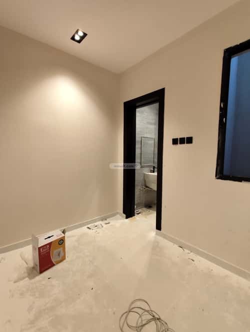 4 bedroom floor in Badr