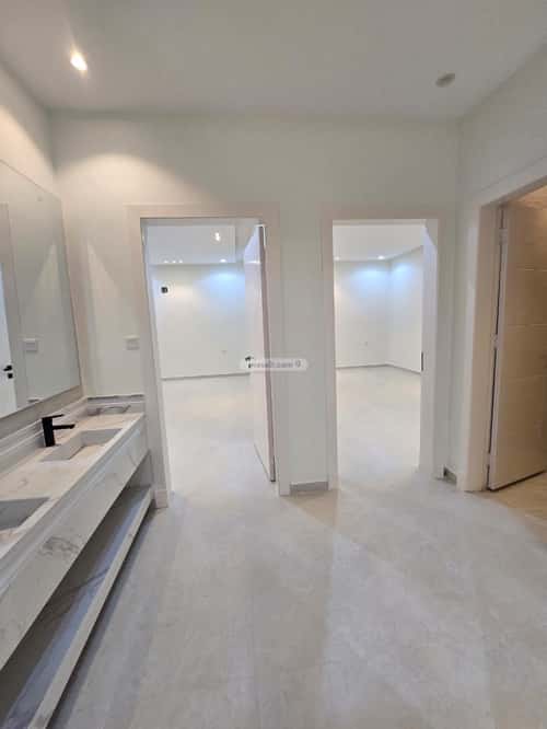 5 bedroom floor in Okaz