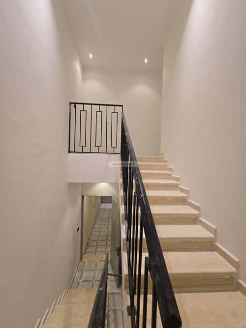 5 bedroom floor in Okaz