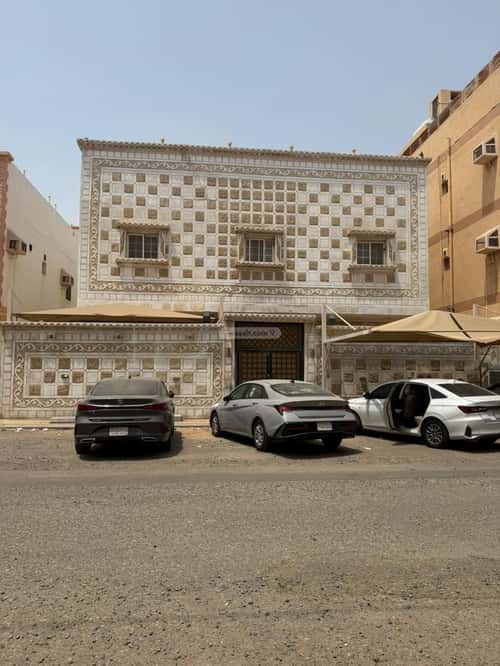 Villa 400 SQM Facing South on 15m Width Street Al Qryenah, South Jeddah, Jeddah