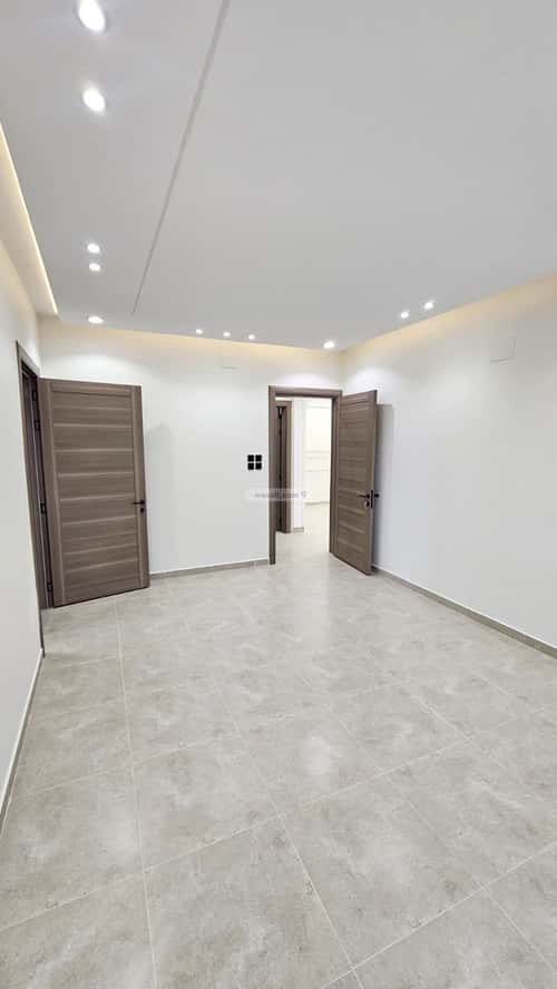 Floor 225 SQM with 6 bedrooms الظرفة، خميس مشيط