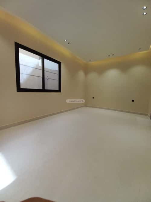 4 bedroom floor in Al Janadriyah