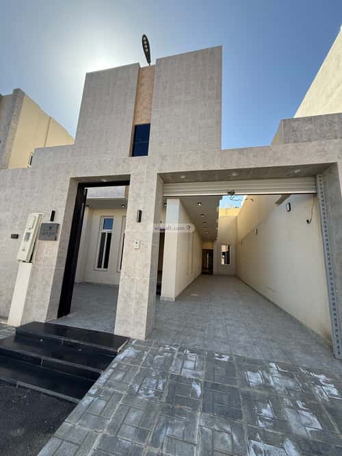 فيلا 375 متر مربع غربية على شارع 20م الضيافة، خميس مشيط