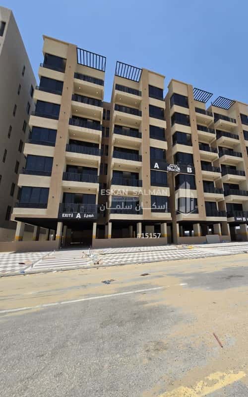 Apartment with 5 Bedrooms Al Shooalah, Aldammam