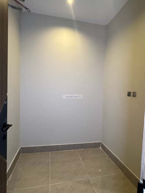 Apartment with 5 Bedrooms Al Shooalah, Aldammam
