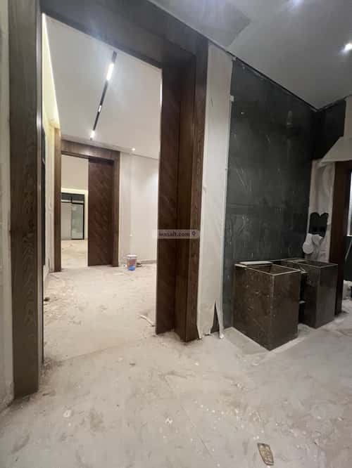 Villa 312 SQM with 1 Apartment Facing North Ar-Rimal, East Riyadh, Riyadh