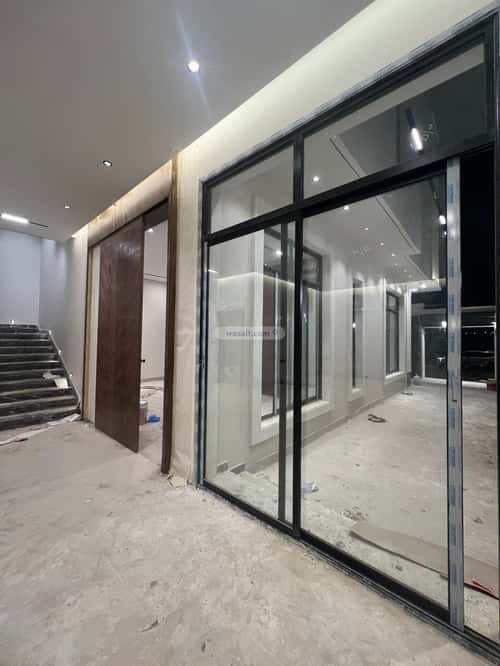 Villa 312 SQM with 1 Apartment Facing North Ar-Rimal, East Riyadh, Riyadh