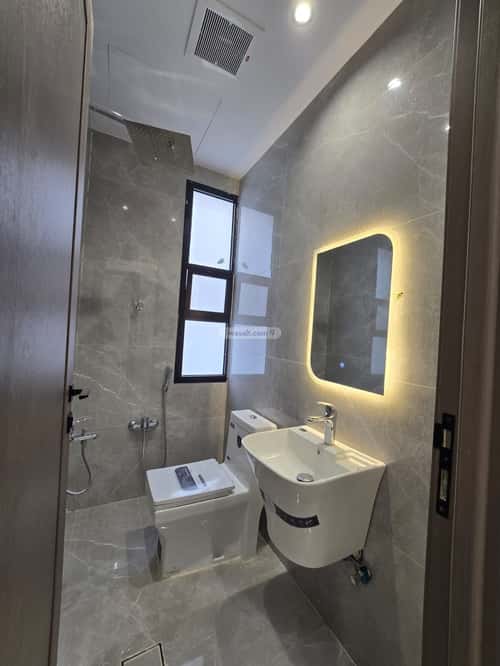 5 bedroom villa in Al Bayan