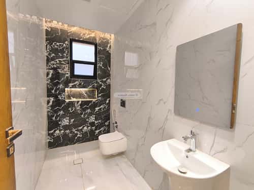 دور 6 غرف في عكاظ