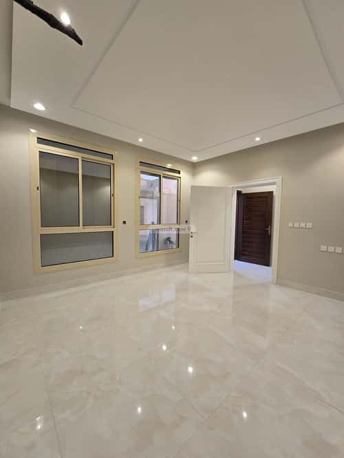 Villa 286 SQM Facing South on 20m Width Street Al Alo'Lo', North Jeddah, Jeddah