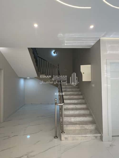 فيلا 325 متر مربع جنوبية غربية على شارع 15م السليمانية، بريدة