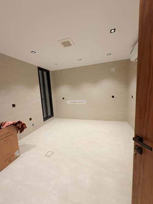 4 bedroom floor in Okaz