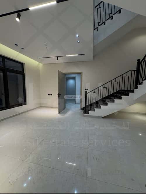 فيلا 313.8 متر مربع شرقية على شارع 15م السويس 2، جازان