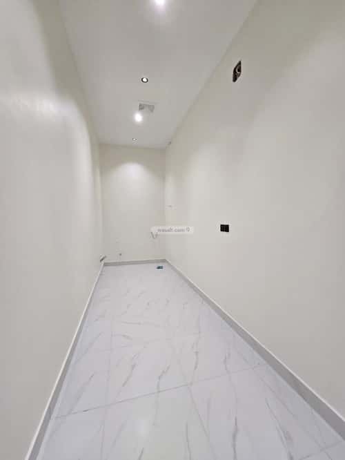 Floor 248.38 SQM with 4 Bedrooms Al-Qadisiyah, East Riyadh, Riyadh